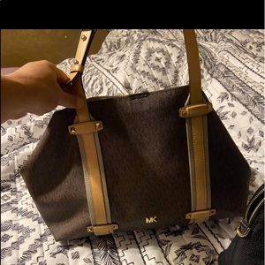 MK purse only